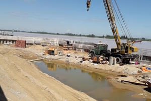 Công ty Hồng Cường ngang nhiên lấp cả nghìn mét vuông sông Mã