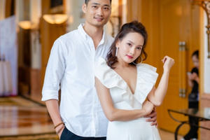 Bảo Thanh nắm tay chồng đi dự họp báo Sắc màu VTV, hội ngộ Chí Thiện Bảo Thanh nắm tay chồng đi dự họp báo Sắc màu VTV, hội ngộ Chí Thiện