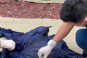 Phát hiện bộ xương nghi thuyền viên gặp nạn còn nguyên vẹn dạt vào bãi biển ở Nghệ An