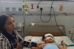 Hậu Giang: Nghi án cha pha thuốc trừ sâu chung sữa cho 3 con ruột uống