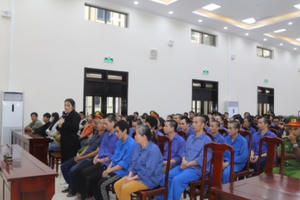 Lâm Đồng: Xét xử sơ thẩm đường dây đánh bạc với 36 bị cáo