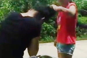 Vụ nữ sinh lớp 7 bị “hành hung” ở Huế: Bị đánh vì chửi bậy trên facebook?