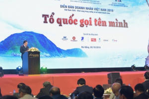 Phó Thủ tướng Trịnh Đình Dũng: “Doanh nghiệp, doanh nhân phải luôn đi đầu trong tuân thủ pháp luật”