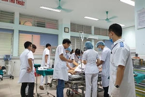 Danh tính ban đầu 7 nạn nhân trong vụ sập giàn giáo cây xăng ở Hải Phòng