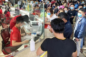 Sân bay Tân Sơn Nhất thoát cảnh ùn ứ nhờ cải tiến quy trình kiểm dịch y tế