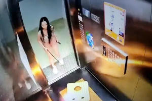 Xác minh vụ người phụ nữ đốt lửa trong thang máy chung cư ở Vũng Tàu