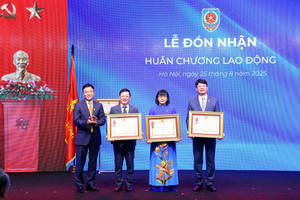 Bộ Tư pháp đón nhận Huân chương Lao động hạng Nhất lần thứ 2