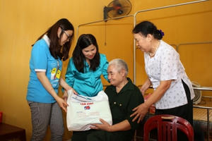 Dược phẩm Tâm Bình mang cả tâm tình đến với thương bệnh binh nhân dịp 27/7