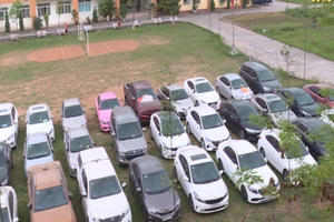 Cặp vợ chồng dễ dàng chiếm đoạt hơn 70 xe ô tô bằng giấy tờ giả Cặp vợ chồng dễ dàng chiếm đoạt hơn 70 xe ô tô bằng giấy tờ giả