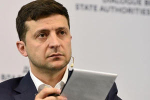 Tổng thống Ukraine bị “người đặc biệt” gây áp lực