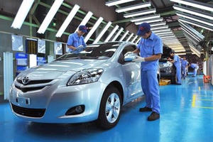 Khoác áo mới giấc mơ ô tô Việt: Vẫn xa vời lắm! Khoác áo mới giấc mơ ô tô Việt: Vẫn xa vời lắm!