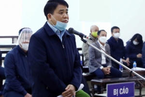 Quan chức “ngã ngựa” và những lời sau cùng day dứt trước tòa