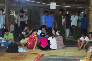 Bị vợ dùng dây thừng siết cổ chết vì uống rượu về nhà "cà khịa"