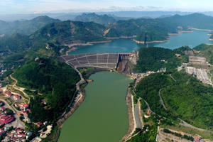 Thủy điện Hòa Bình có thể duy trì phát điện đến 13/6