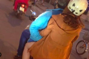 Sờ đùi cô gái 19 tuổi, tài xế xe ôm công nghệ ở Hà Nội bị xử phạt 2,5 triệu đồng