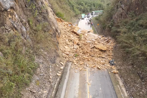 Quốc lộ 6 vẫn rình rập 5 điểm nguy cơ sạt lở cao sau thảm kịch 3 người tử vong