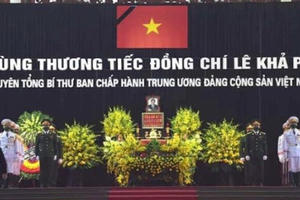 Trang nghiêm lễ tang nguyên Tổng Bí thư Lê Khả Phiêu tại quê nhà Thanh Hoá