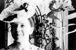 Nữ điệp viên nghiệp dư phá tan kế hoạch hủy diệt nước Anh