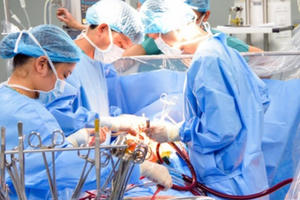 Nghệ An: Mổ cấp cứu tối cấp, cứu sống thanh niên thủng tim