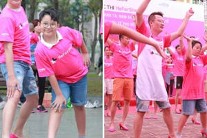 Bố con Hoàng Bách diện giày cao gót nhảy flashmob đấu tranh bình đẳng giới