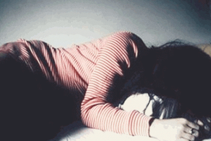 Khởi tố thanh niên dùng clip nhạy cảm tống tiền bạn gái cũ