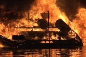 Indonesia: Cháy và chìm phà chở 147 người, ít nhất 10 người thiệt mạng, nhiều người mất tích