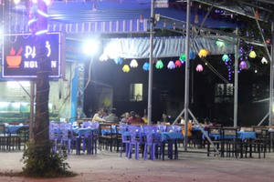 Nhà hàng, quán nhậu ở xứ Nghệ vắng tanh sau những ngày Nghị định 100 có hiệu lực