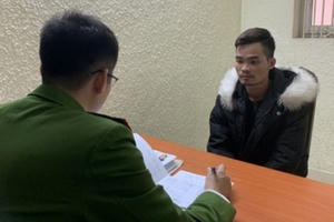 Bắt giữ 'bộ ba siêu lừa' ở Hà Nội