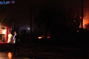 Bình Dương: Cháy xưởng gỗ, thiệt hại trên 500 triệu đồng Bình Dương: Cháy xưởng gỗ, thiệt hại trên 500 triệu đồng