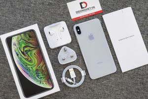 Cận cảnh iPhone XS Max 256GB đầu tiên tại Việt Nam