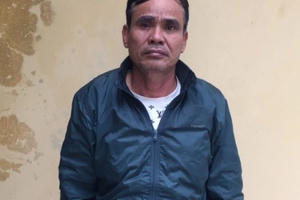 Người đàn ông bị khởi tố vì mua dâm thiếu nữ 17 tuổi Người đàn ông bị khởi tố vì mua dâm thiếu nữ 17 tuổi