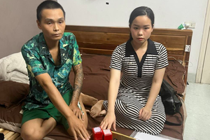 Bắt giữ 2 đối tượng làm giả con dấu, tài liệu của cơ quan, tổ chức