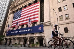 Chứng khoán Mỹ khởi sắc sau sắc lệnh mới của Tổng thống Donald Trump