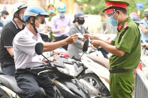 Hà Nội quyết liệt khoanh vùng không để dịch lan rộng