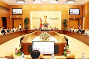 Khai mạc Phiên họp thứ 35 của Ủy ban Thường vụ Quốc hội Khai mạc Phiên họp thứ 35 của Ủy ban Thường vụ Quốc hội