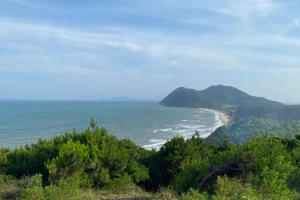 Về nơi sóng vỗ dập dồn "thả hồn" theo gió cho lòng thảnh thơi