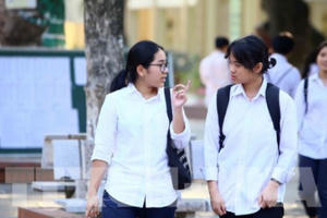 Thi lớp 10 Hà Nội: Đăng ký thi trường công lập phải có sổ hộ khẩu Hà Nội