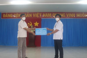 Cần Thơ: Tiếp nối, chung tay chia sẻ khó khăn cùng người dân bị ảnh hưởng bởi dịch Covid-19