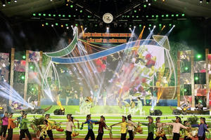 Cần Thơ: Tưng bừng khai mạc Lễ hội Bánh dân gian Nam Bộ