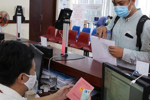 Chưa chốt được thời điểm bỏ sổ hộ khẩu