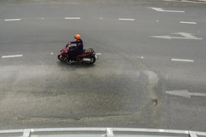 Yêu cầu làm rõ việc mặt đường nút giao ngàn tỉ do Tập đoàn Phúc Sơn thi công chưa xong đã sụt lún