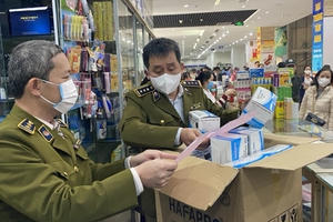 Phổ biến pháp luật về chống buôn lậu, gian lận thương mại và hàng giả