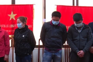 Lạng Sơn: Bắt giữ "ổ nhóm" đánh bạc trên đồi vắng