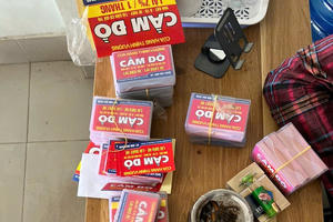 Bắt quả tang hiệu cầm đồ trái phép ở Phú Quốc, phát hiện tàng trữ nhiều hung khí tự chế nguy hiểm