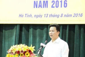 Chủ tịch Hà Tĩnh: "Ai sách nhiễu cứ nhắn tin cho tôi"