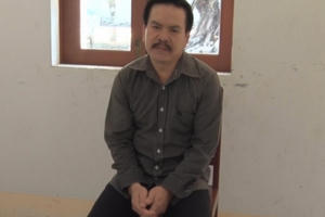 Sau khi ăn nhậu, tên côn đồ đánh cụ già trọng thương