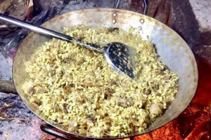 Đến Hà Giang thưởng thức món Tẩu Khía của người Mông