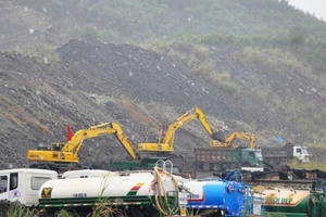 Quảng Ninh: Cấp phép khai thác đất đá thải mỏ phục vụ san lấp mặt bằng