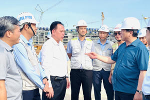 Bộ trưởng Trần Hồng Minh thực địa hai dự án trọng điểm Đông Nam Bộ Bộ trưởng Trần Hồng Minh thực địa hai dự án trọng điểm Đông Nam Bộ