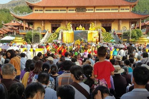 Vong báo oán ở chùa Ba Vàng: Chính quyền ở đâu?